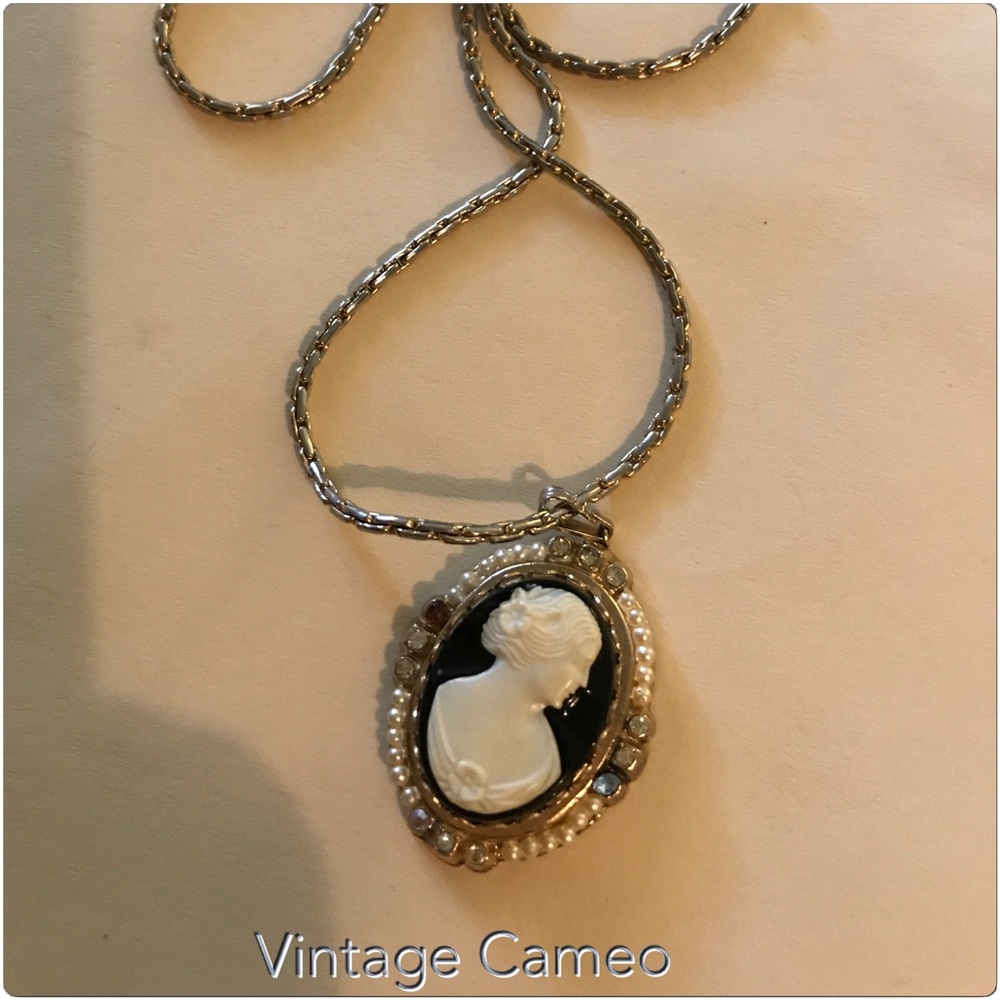 Vintage Cameo necklace #22